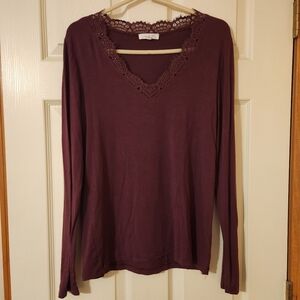 Mystree Women's Burgendy Long Sleeve Shirt Lace Trim Stretch Lightweight Size L